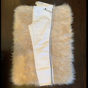 GAP Women's Skinny Jeans - White with Black Trim